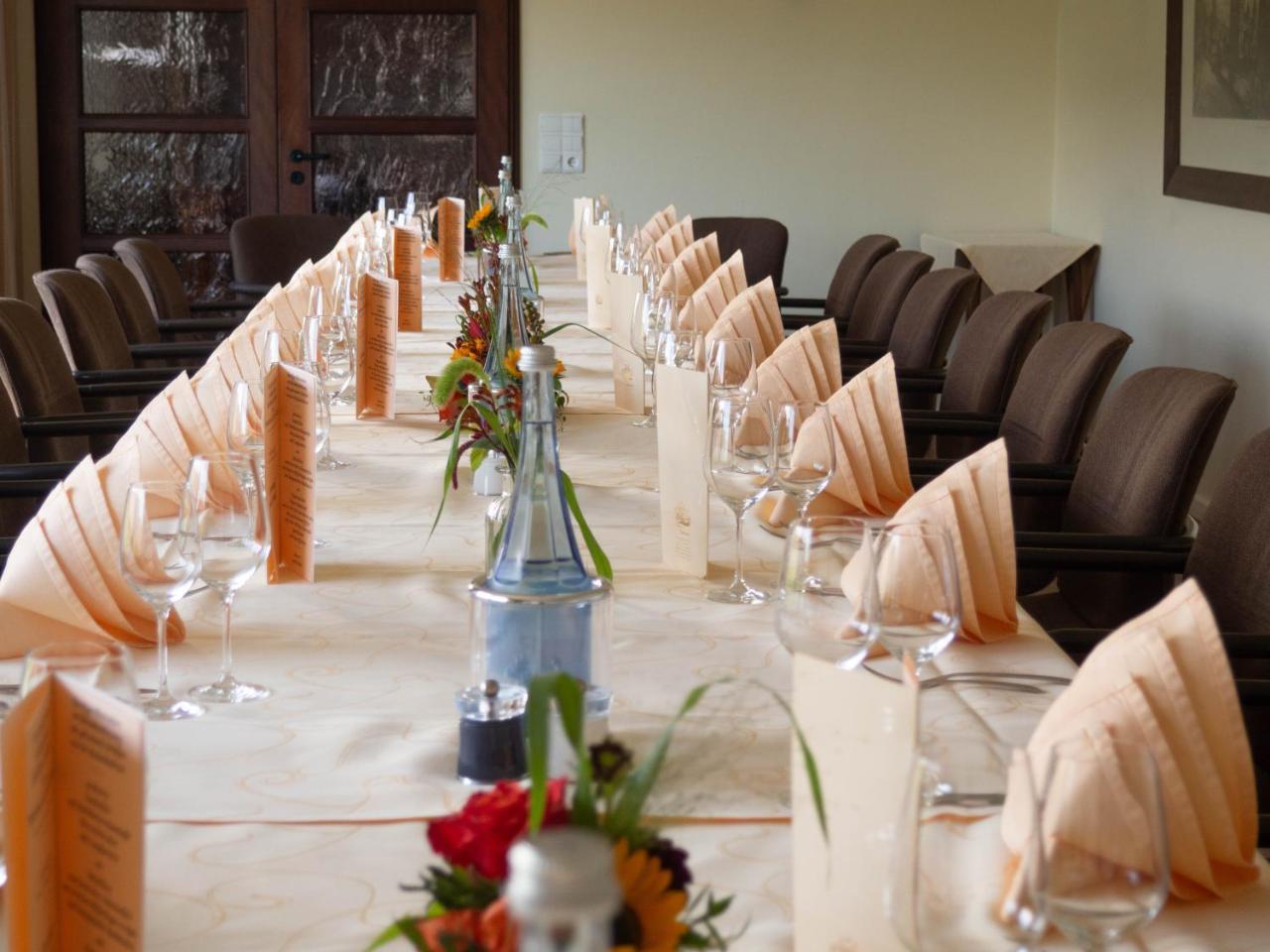 Hotel Villa Am Rhein Андернах Екстериор снимка