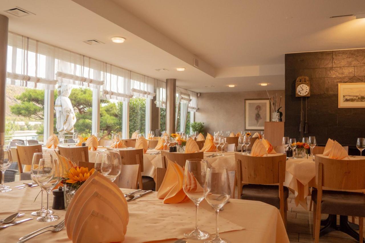 Hotel Villa Am Rhein Андернах Екстериор снимка