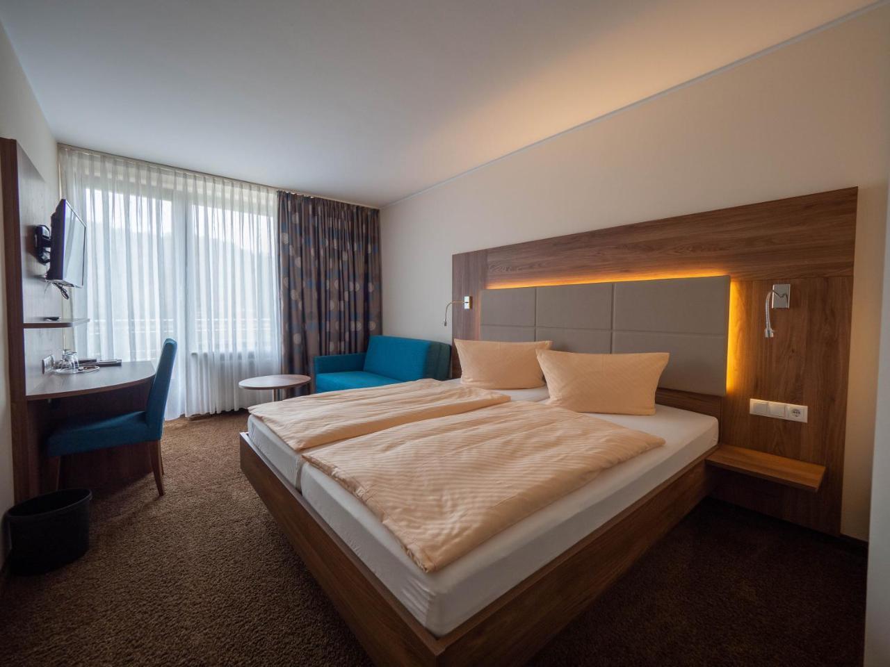 Hotel Villa Am Rhein Андернах Екстериор снимка